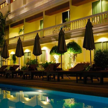 Windmill Resort Hotel Pattaya Bagian luar foto