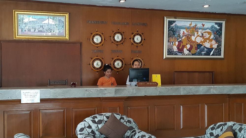 Windmill Resort Hotel Pattaya Bagian luar foto