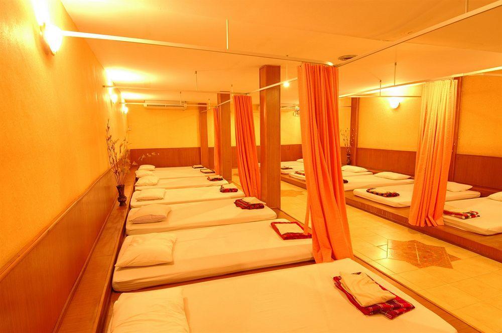 Windmill Resort Hotel Pattaya Bagian luar foto
