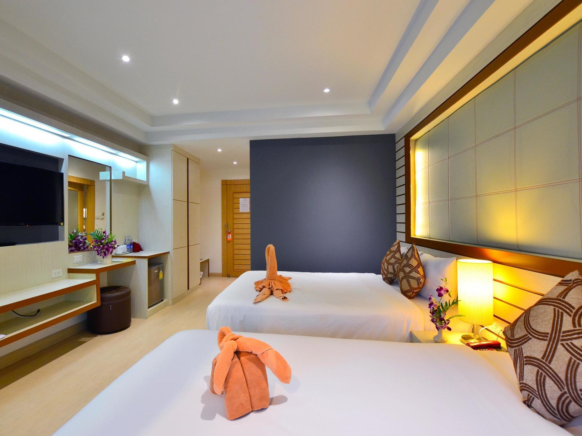 Windmill Resort Hotel Pattaya Bagian luar foto