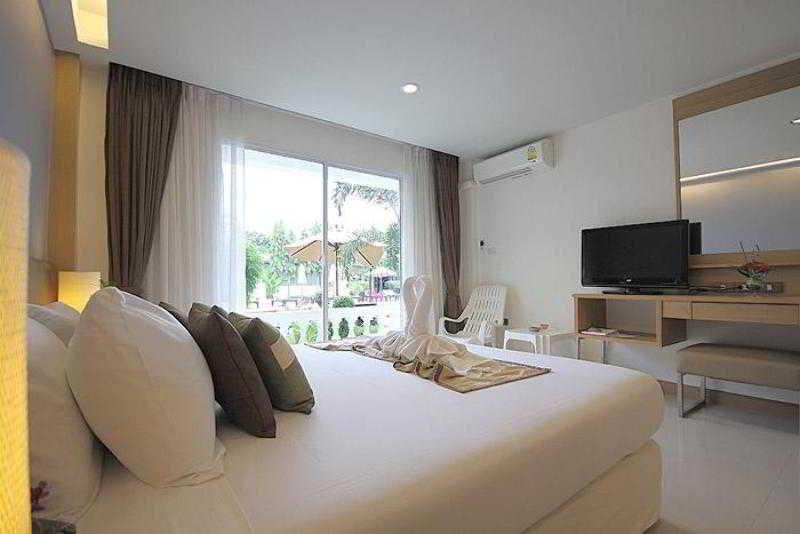 Windmill Resort Hotel Pattaya Bagian luar foto